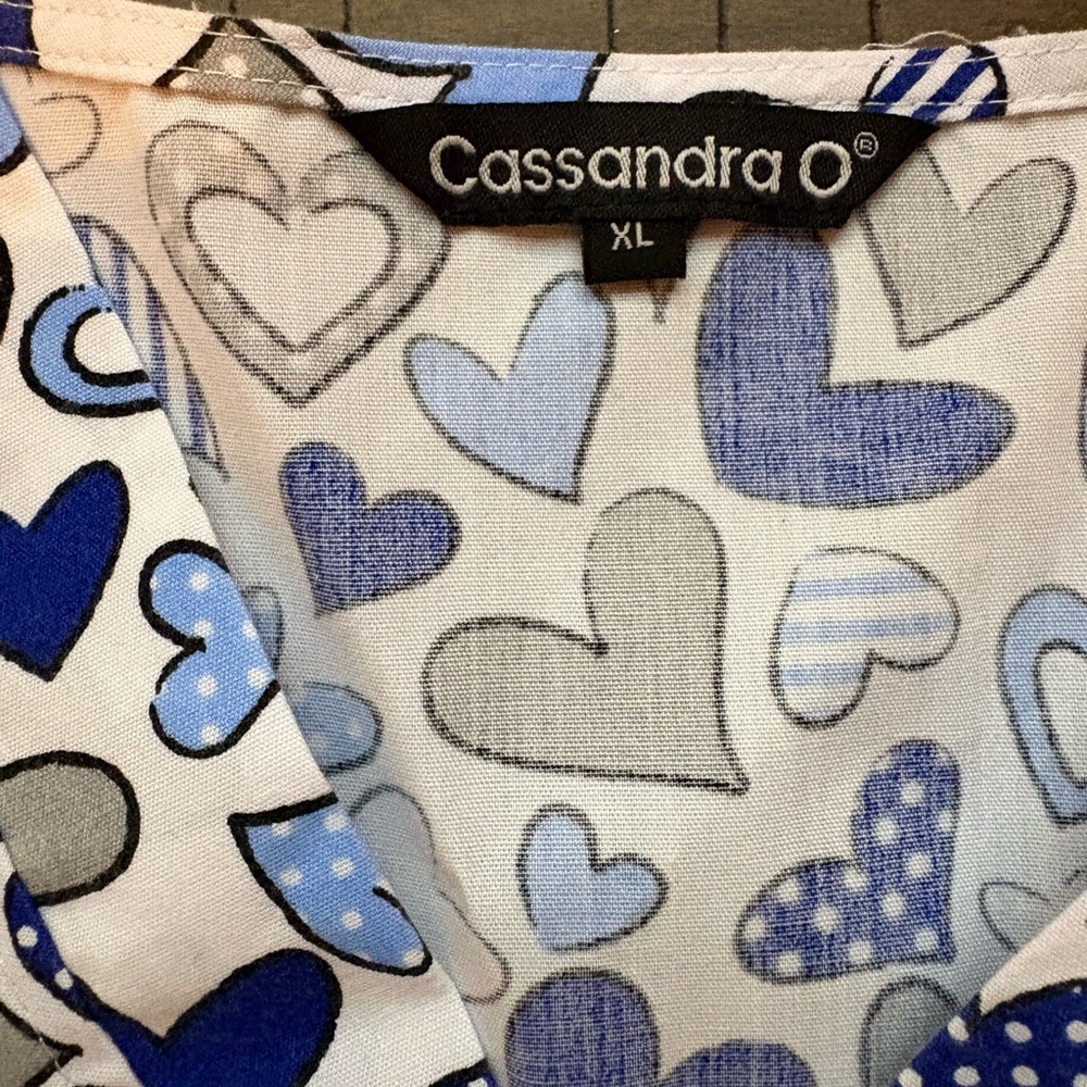 Cassandra Heart Print Scrub Top